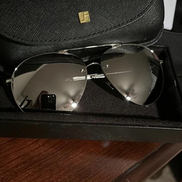 Linda Farrow Silver Modern Sunglasses - Picture 3 of 10